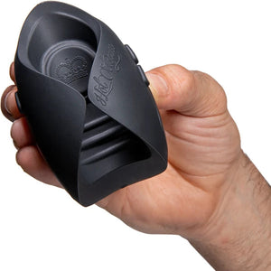 Hot Octopuss Pulse Solo Essential held in hand
